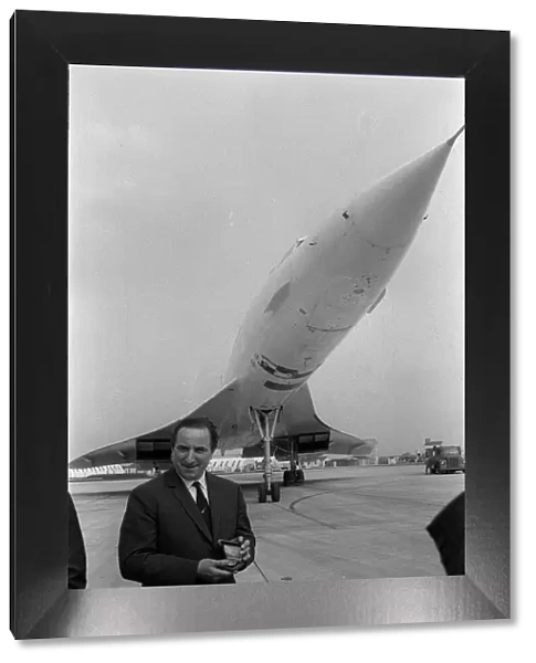 Captain Brian Trubshaw Concorde Pilot May 1971 Pictured after being presented with