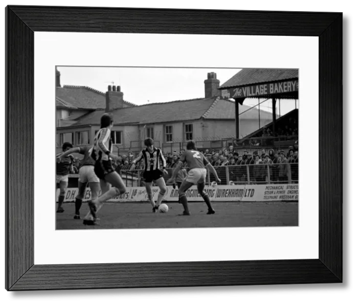Framed Print : Wrexham 0 v. Newcastle 0. Division Two Football. January 1981 MF01-09-033