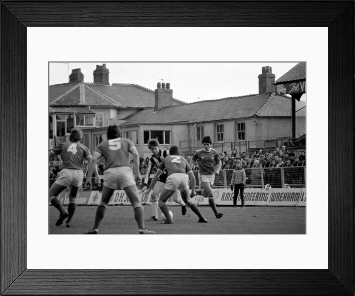 Framed Print : Wrexham 0 v. Newcastle 0. Division Two Football. January 1981 MF01-09-027 Framed Print : Wrexham 0 v. Newcastle 0. Division Two Football. January 1981 MF01-09-027