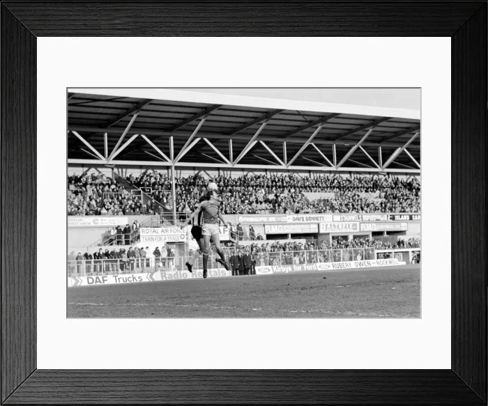 Framed Print : Wrexham 0 v. Newcastle 0. Division Two Football. January 1981 MF01-09-023 Framed Print : Wrexham 0 v. Newcastle 0. Division Two Football. January 1981 MF01-09-023