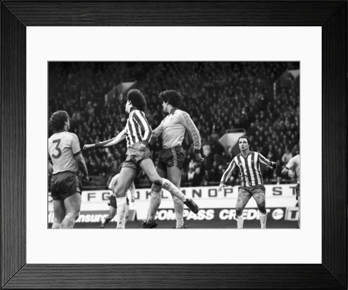 Framed Print : Sheffield Wednesday 0 v. Chelsea 0. Division Two Football. January 1981 MF01-08-033 Framed Print : Sheffield Wednesday 0 v. Chelsea 0. Division Two Football. January 1981 MF01-08-033