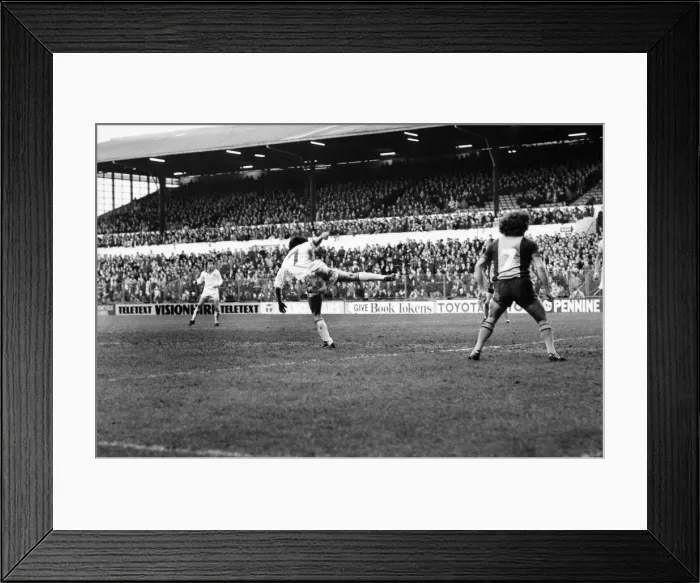 Framed Print : Leeds United 0 v. Southampton 3. Division One Football. January 1981 MF01-07-010