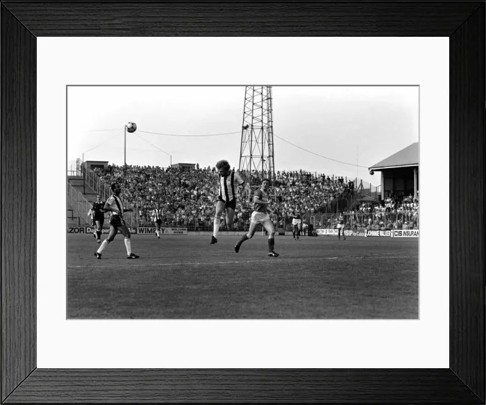 Framed Print : English League Division One match. Notts County 1 v Everton 0 Framed Print : English League Division One match. Notts County 1 v Everton 0