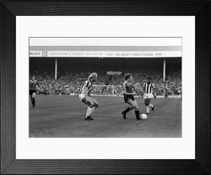 Framed Print : English League Division One match. West Bromich Albion 3 v Manchester United 1 Framed Print : English League Division One match. West Bromich Albion 3 v Manchester United 1