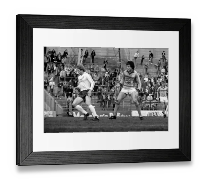 Framed Print : Bolton Wanderers 0 v. Luton 3. Division Two Football. May 1981 MF02-26-028 Framed Print : Bolton Wanderers 0 v. Luton 3. Division Two Football. May 1981 MF02-26-028