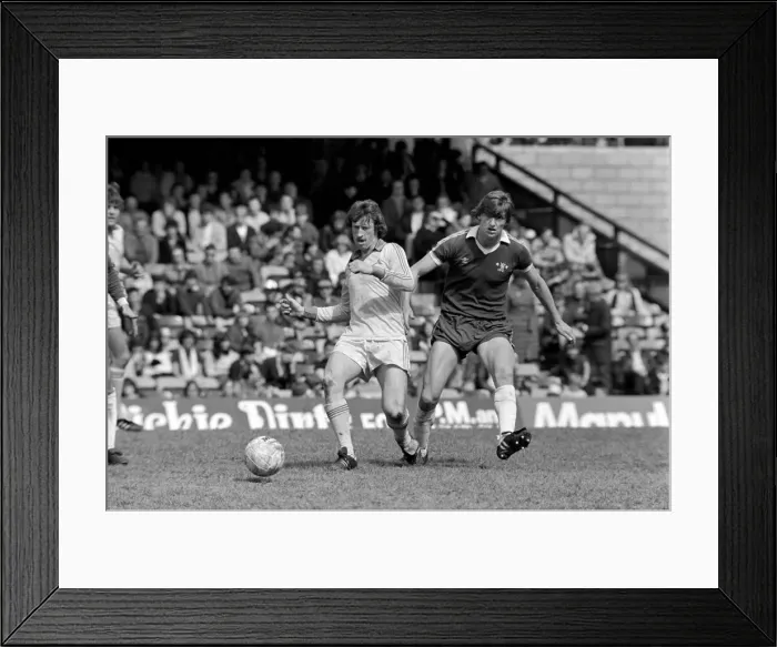 Framed Print : Division Two Football, Chelsea v Notts County, Stamford Bridge Framed Print : Division Two Football, Chelsea v Notts County, Stamford Bridge