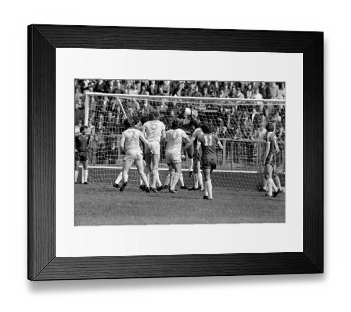 Framed Print : Division Two Football, Chelsea v Notts County, Stamford Bridge