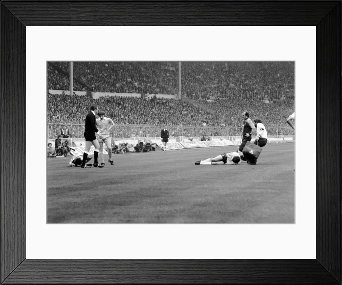 Framed Print : 1980 / 81 Season F. A. Cup Final Wembley. Tottenham Hotspur v Manchester City Framed Print : 1980 / 81 Season F. A. Cup Final Wembley. Tottenham Hotspur v Manchester City