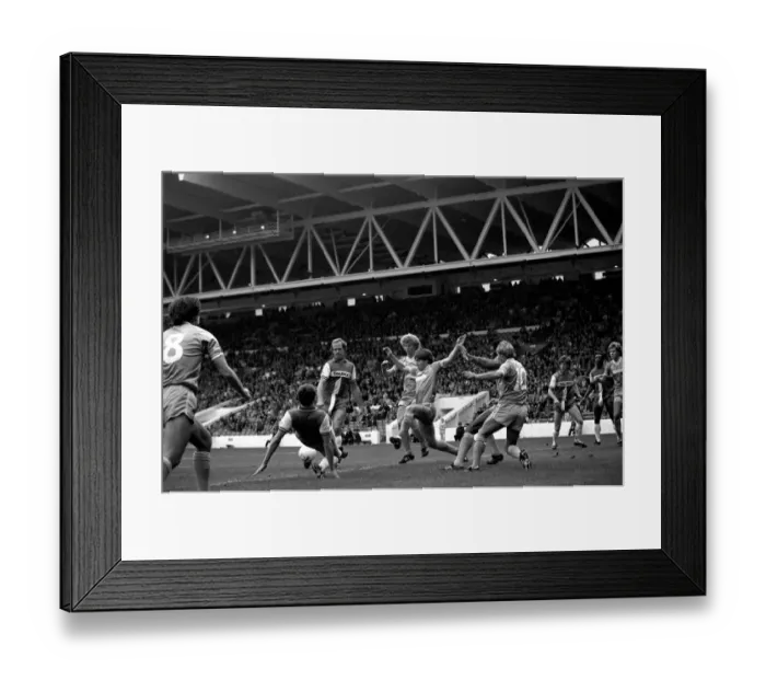Framed Print : English League Division One match at Maine Road Manchester City 3 v Coventry City 2