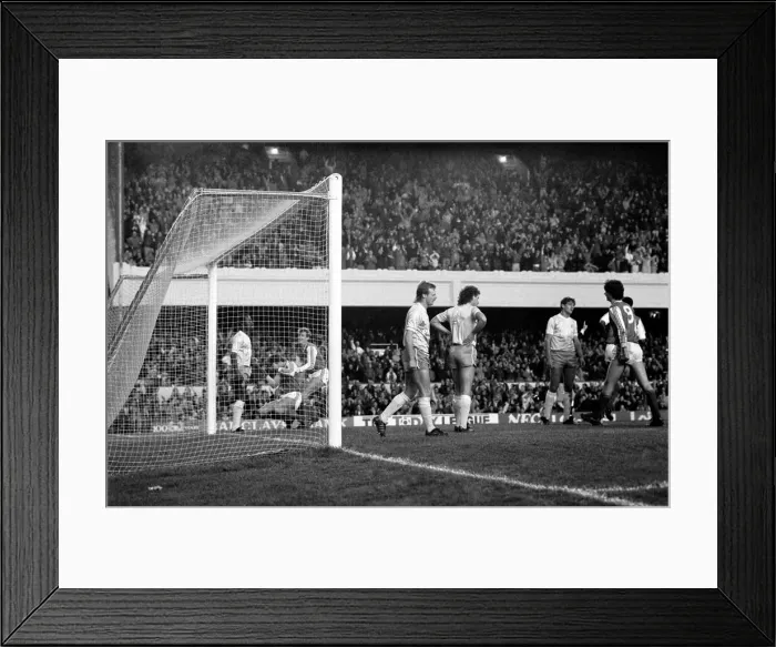 Framed Print : Arsenal 3 v. Manchester City 0. Division One Football. November 1986 LF21-06-099 Framed Print : Arsenal 3 v. Manchester City 0. Division One Football. November 1986 LF21-06-099