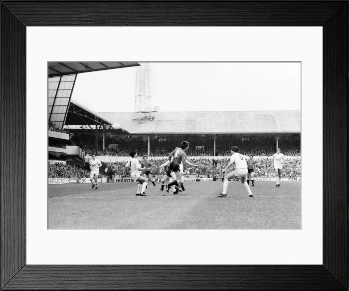 Framed Print : Tottenham Hotspur 0 v. Manchester United 0. Division One Football Framed Print : Tottenham Hotspur 0 v. Manchester United 0. Division One Football