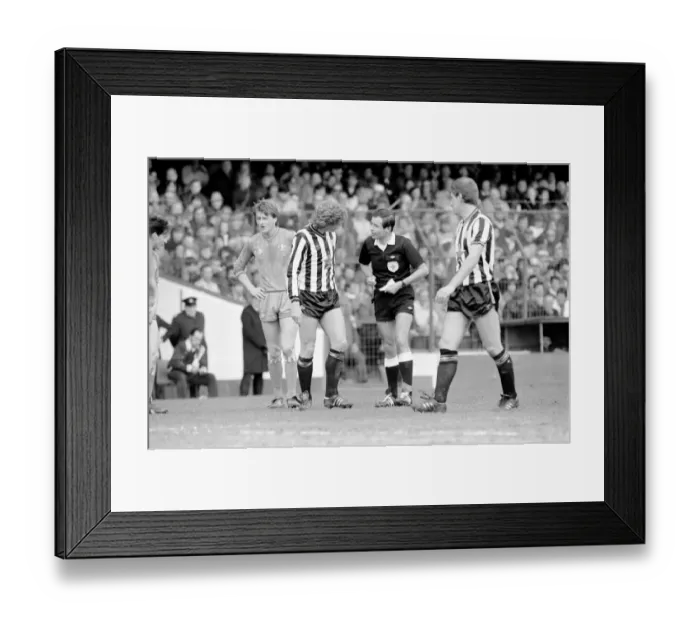 Framed Print : Chelsea 1 v. Newcastle 1. Division One Football United. April 1986 LF19-10-056