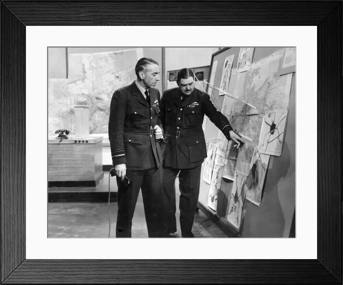 Framed Print : Air Marshal Sir Richard Peirse, Commander in Chief of RAF Bomber Command discussing a Framed Print : Air Marshal Sir Richard Peirse, Commander in Chief of RAF Bomber Command discussing a
