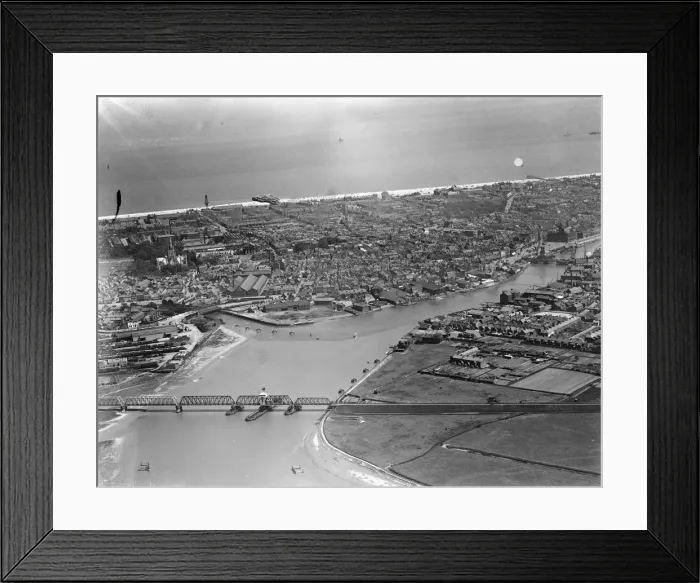 Framed Print : Aerial view of Great Yarmouth. Circa 1926. Local Caption These are rough scans