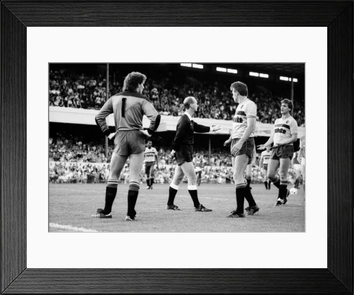 Framed Print : Arsenal 3 v. Watford 1. Division One Football. October 1986 LF20-03-016