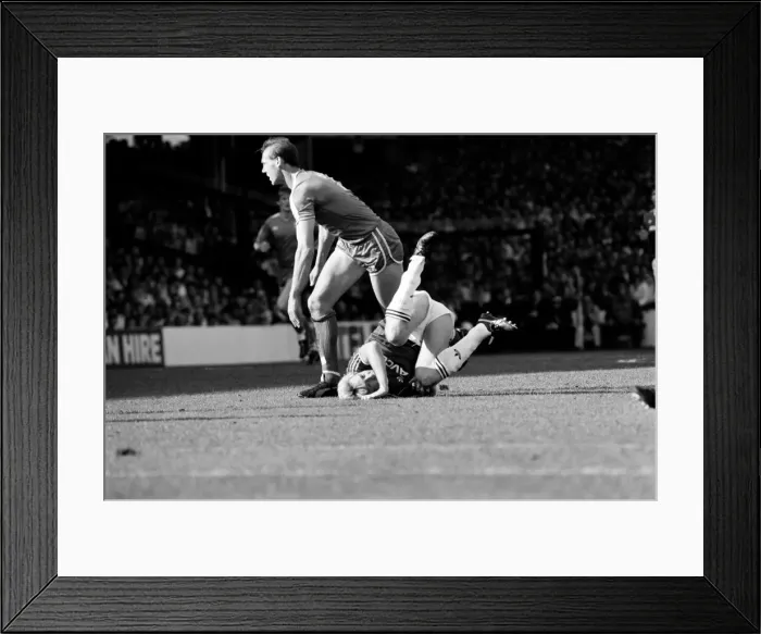 Framed Print : West Ham United 5 v. Chelsea 3. Division One Football. October 1986 LF20-01-023 Framed Print : West Ham United 5 v. Chelsea 3. Division One Football. October 1986 LF20-01-023
