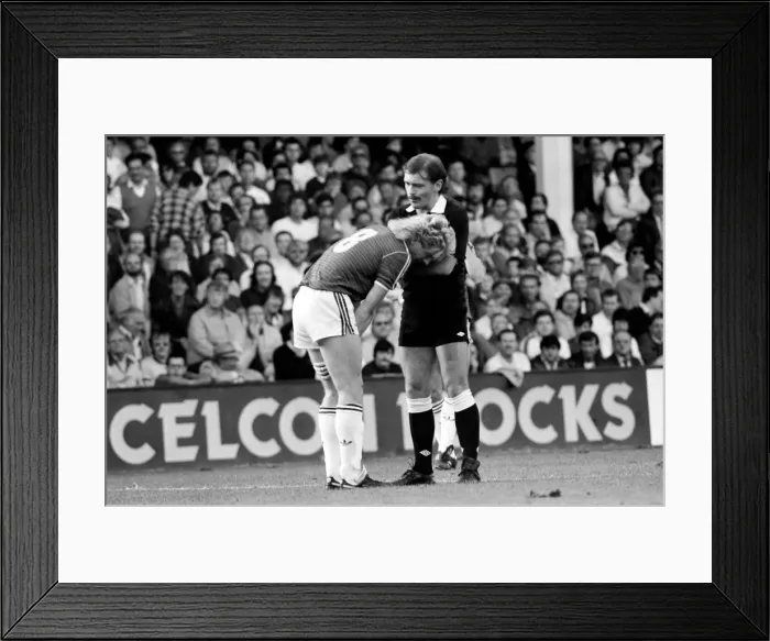 Framed Print : West Ham United 5 v. Chelsea 3. Division One Football. October 1986 LF20-01-039 Framed Print : West Ham United 5 v. Chelsea 3. Division One Football. October 1986 LF20-01-039