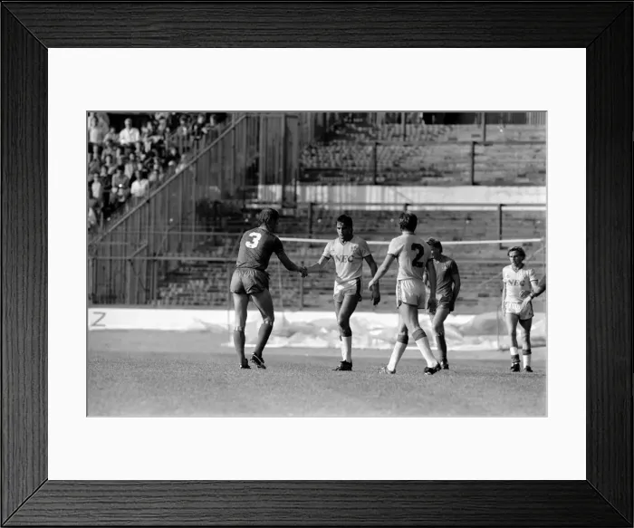 Framed Print : Division One Football 1985 / 86 Season, Chelsea v Everton, Stamford Bridge Framed Print : Division One Football 1985 / 86 Season, Chelsea v Everton, Stamford Bridge