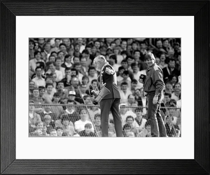 Framed Print : Division One Football 1985 / 86 Season, Chelsea v Everton, Stamford Bridge Framed Print : Division One Football 1985 / 86 Season, Chelsea v Everton, Stamford Bridge