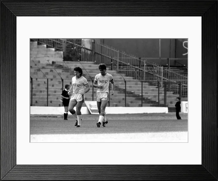 Framed Print : Division One Football 1985  /  86 Season, Chelsea v Everton, Stamford Bridge