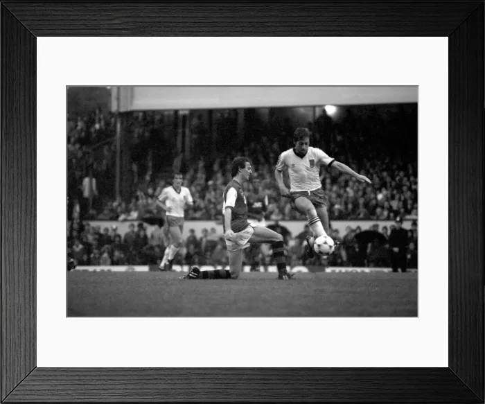Framed Print : Division One Football, 1982 / 83 Season. Arsenal v West Ham United, Highbury Framed Print : Division One Football, 1982 / 83 Season. Arsenal v West Ham United, Highbury