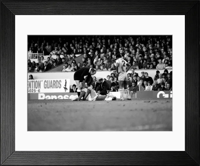 Framed Print : Division One Football, 1981 / 82 Season, Arsenal v Coventry, Highbury Framed Print : Division One Football, 1981 / 82 Season, Arsenal v Coventry, Highbury