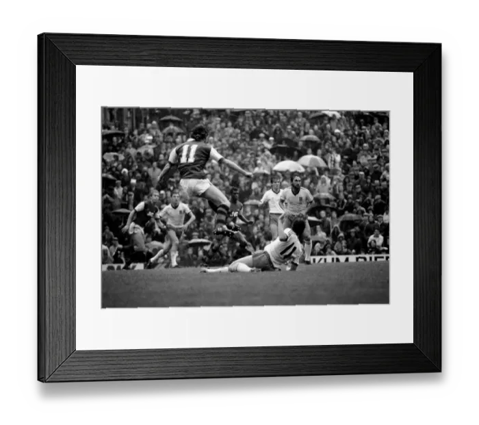 Framed Print : Division One Football, 1982 / 83 Season. Arsenal v West Ham United, Highbury Framed Print : Division One Football, 1982 / 83 Season. Arsenal v West Ham United, Highbury