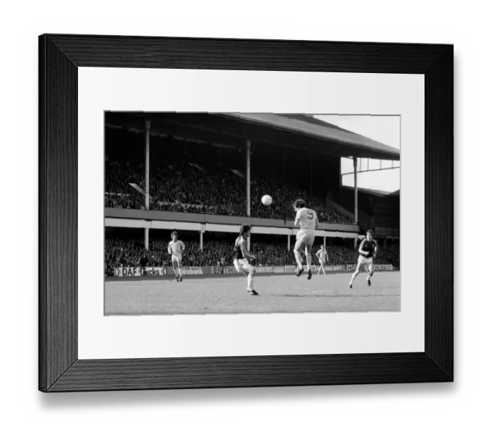 Framed Print : Division One Football 1981  /  82 Season, West Ham United v Liverpool, Upton Park