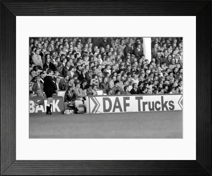 Framed Print : Division One Football 1981 / 82 Season, West Ham United v Liverpool, Upton Park Framed Print : Division One Football 1981 / 82 Season, West Ham United v Liverpool, Upton Park