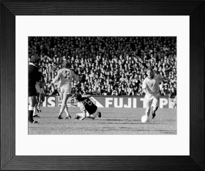 Framed Print : Division One Football 1981 / 82 Season, West Ham United v Liverpool, Upton Park Framed Print : Division One Football 1981 / 82 Season, West Ham United v Liverpool, Upton Park