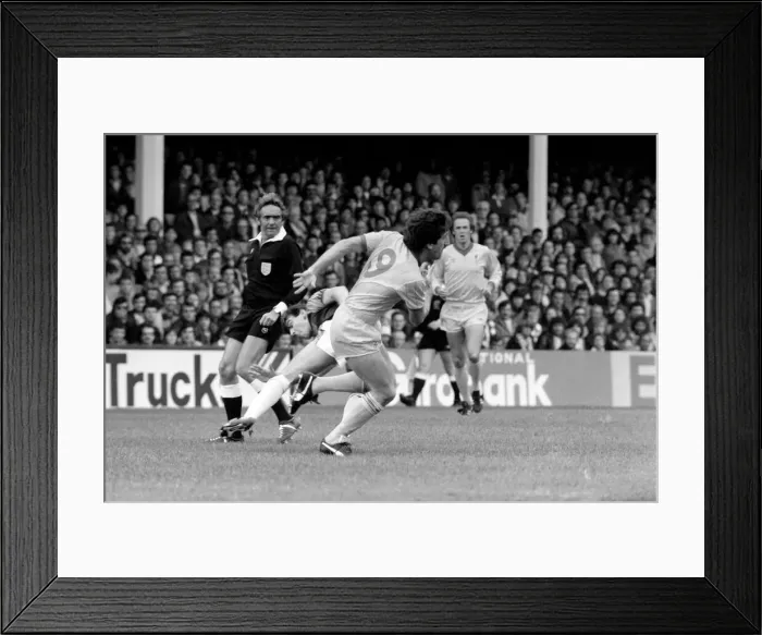 Framed Print : Division One Football 1981 / 82 Season, West Ham United v Liverpool, Upton Park Framed Print : Division One Football 1981 / 82 Season, West Ham United v Liverpool, Upton Park
