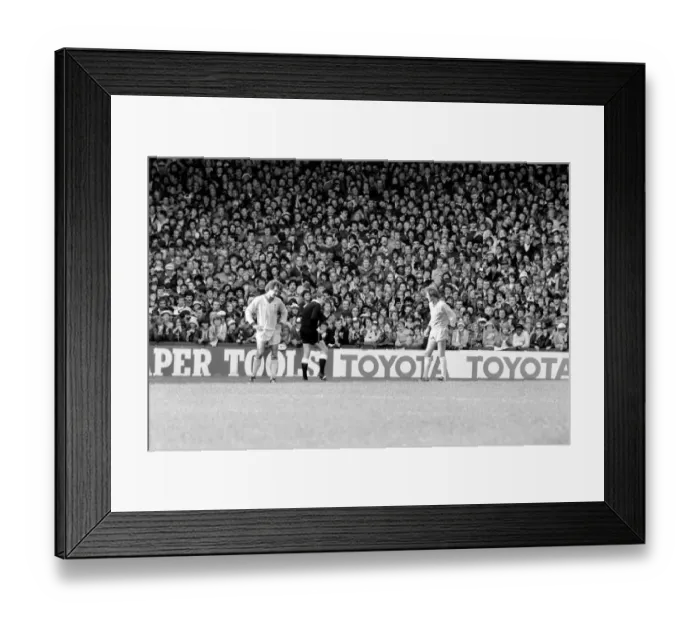 Framed Print : Division One Football 1981 / 82 Season, West Ham United v Liverpool, Upton Park Framed Print : Division One Football 1981 / 82 Season, West Ham United v Liverpool, Upton Park