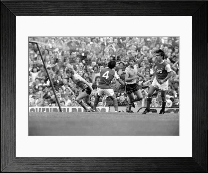 Framed Print : Division One Football 1981 / 82 Season. Arsenal v. Sunderland, Highbury Framed Print : Division One Football 1981 / 82 Season. Arsenal v. Sunderland, Highbury