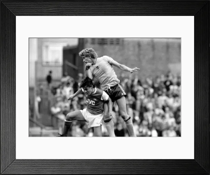 Framed Print : Division One Football 1981 / 82 Season. Arsenal v. Sunderland, Highbury Framed Print : Division One Football 1981 / 82 Season. Arsenal v. Sunderland, Highbury