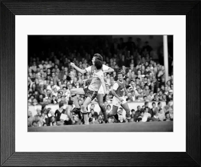 Framed Print : Division One Football 1981 / 82 Season. Arsenal v. Sunderland, Highbury Framed Print : Division One Football 1981 / 82 Season. Arsenal v. Sunderland, Highbury