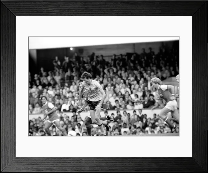 Framed Print : Division One Football 1981  /  82 Season. Arsenal v. Sunderland, Highbury