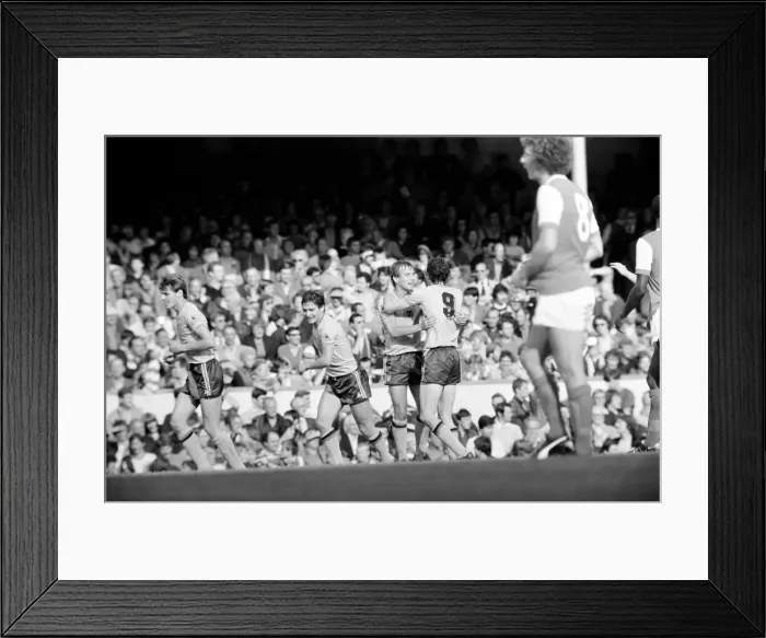 Framed Print : Division One Football 1981 / 82 Season. Arsenal v. Sunderland, Highbury Framed Print : Division One Football 1981 / 82 Season. Arsenal v. Sunderland, Highbury