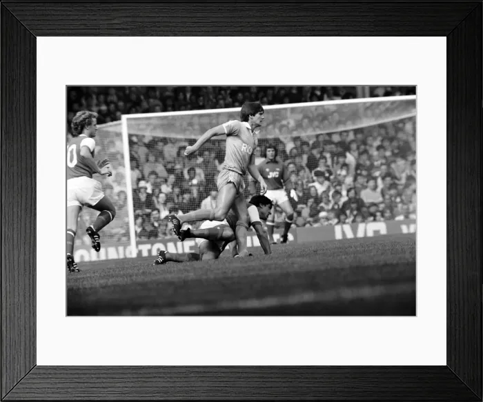 Framed Print : Division One Football 1981 / 82, Arsenal v Stoke, Highbury Framed Print : Division One Football 1981 / 82, Arsenal v Stoke, Highbury