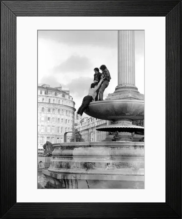 Framed Print : Football Home Internationals 1980 / 81 Season England v Scotland, Wembley Framed Print : Football Home Internationals 1980 / 81 Season England v Scotland, Wembley