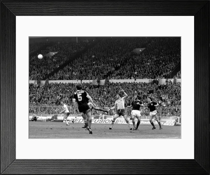 Framed Print : Football Home Internationals 1980 / 81 Season England v Scotland, Wembley Framed Print : Football Home Internationals 1980 / 81 Season England v Scotland, Wembley