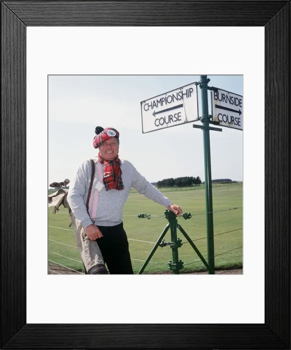 Framed Print : Peter Alliss golf commentator December 1987 Framed Print : Peter Alliss golf commentator December 1987