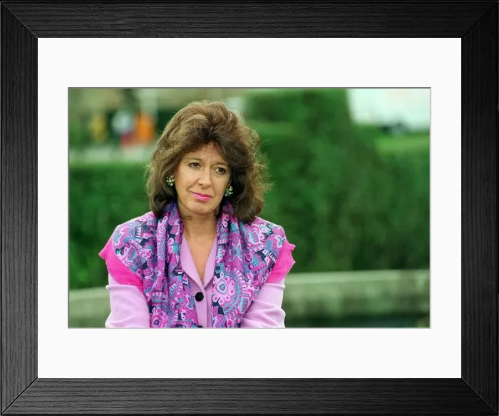 Framed Print : Rachael Swinglehurst had affair with Geoff Boycott 1998 TV cricket commentator Framed Print : Rachael Swinglehurst had affair with Geoff Boycott 1998 TV cricket commentator