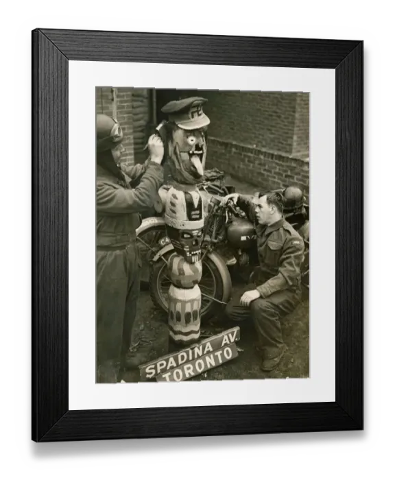 Framed Print : ABWW2 30 Canadian troops descendants from american Indians carved a totem pole out of an Framed Print : ABWW2 30 Canadian troops descendants from american Indians carved a totem pole out of an