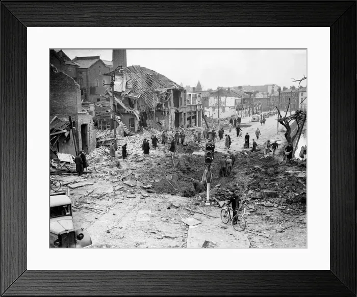 Framed Print : People of Coventry wandered around in a daze taking in the destruction around them Framed Print : People of Coventry wandered around in a daze taking in the destruction around them