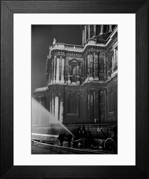 Framed Print : St Pauls Cathedral, 29 December 1940 Framed Print : St Pauls Cathedral, 29 December 1940