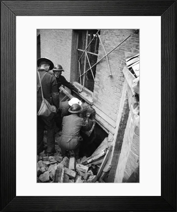 Framed Print : London Fire Service on Endell St, WC2, minutes after a daytime raid Framed Print : London Fire Service on Endell St, WC2, minutes after a daytime raid