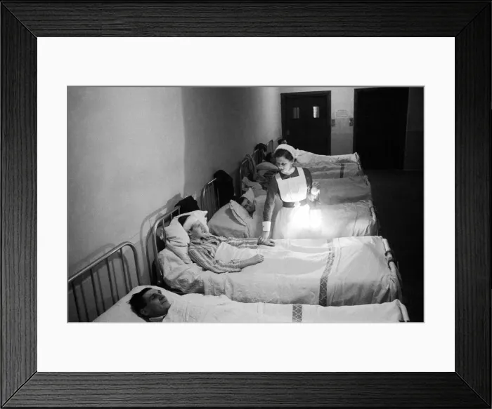 Framed Print : Scenes at Westminster Hospital on christmas Eve 1940. 24th December 1940 Framed Print : Scenes at Westminster Hospital on christmas Eve 1940. 24th December 1940