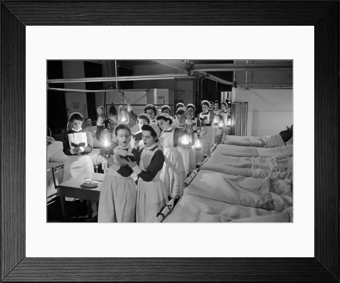 Framed Print : Scenes at Westminster Hospital on christmas Eve 1940. 24th December 1940 Framed Print : Scenes at Westminster Hospital on christmas Eve 1940. 24th December 1940