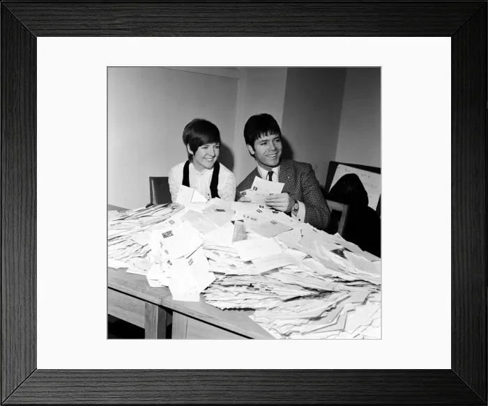Framed Print : Cliff Richard and Cilla Black counting votes for Britain Framed Print : Cliff Richard and Cilla Black counting votes for Britain