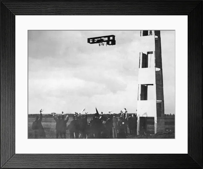 Framed Print : Louis Paulhan seen here competing at the Grande Semaine de l